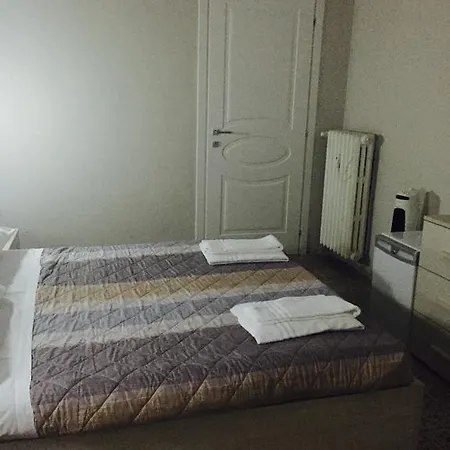 Residenza Paradiso 2* Milano