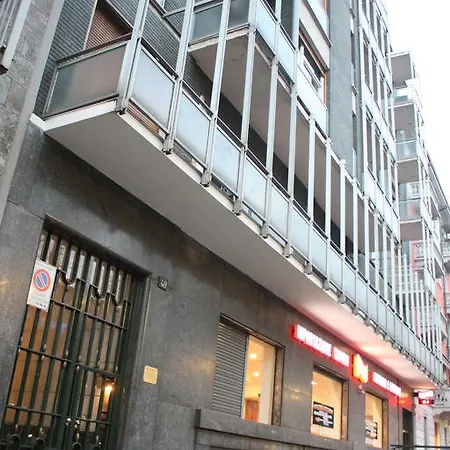 ゲストハウス Residenza Paradiso ミラノ